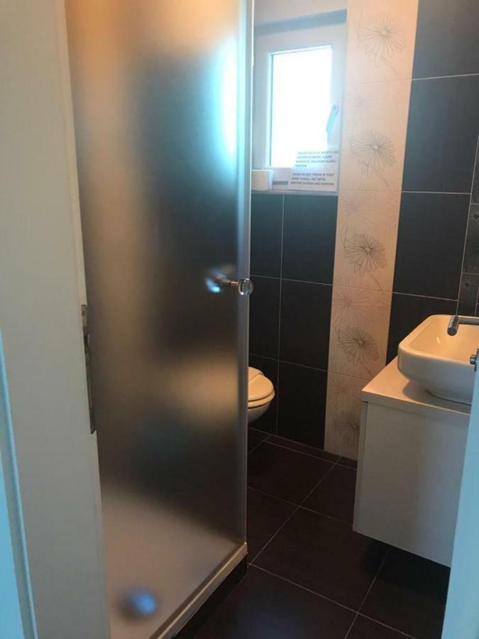 Apartment Nicole Novalja Exteriör bild